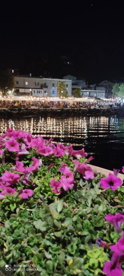 Iride Sul Lago 1 Via Principessa Jolanda 10-Piazza Del Molo Ангвиллара-Сабация Экстерьер фото