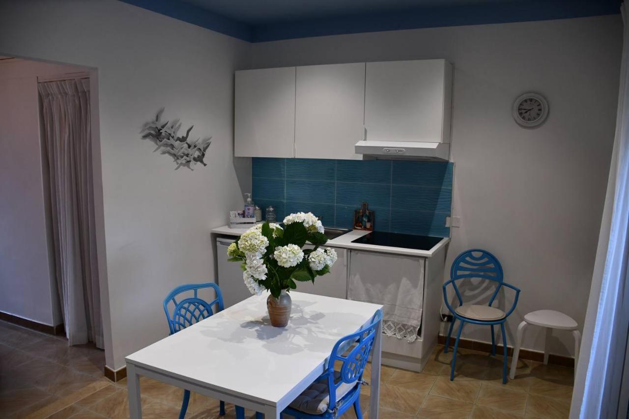 Iride Sul Lago 1 Via Principessa Jolanda 10-Piazza Del Molo Ангвиллара-Сабация Экстерьер фото