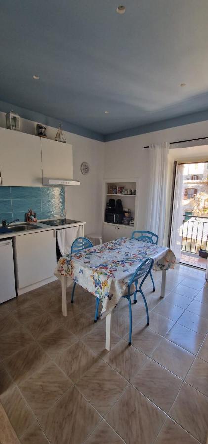 Iride Sul Lago 1 Via Principessa Jolanda 10-Piazza Del Molo Ангвиллара-Сабация Экстерьер фото