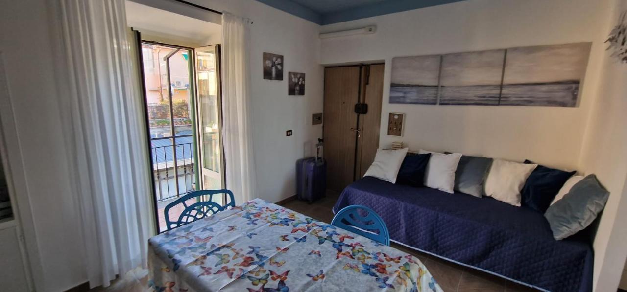 Iride Sul Lago 1 Via Principessa Jolanda 10-Piazza Del Molo Ангвиллара-Сабация Экстерьер фото
